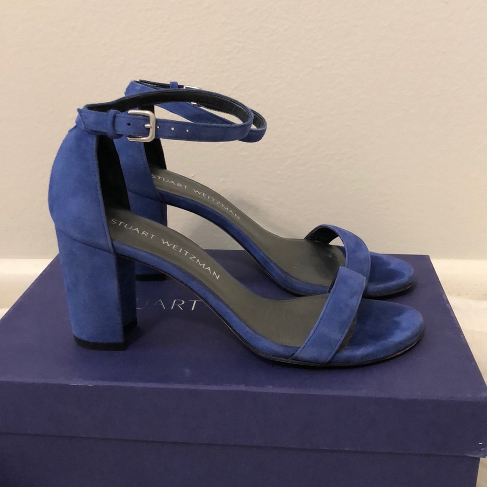 Stuart Weitzman Nearlynude Suede Sandals Size 6